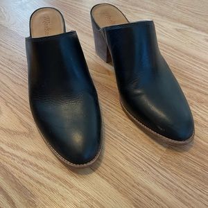 Woman’s madewell slides